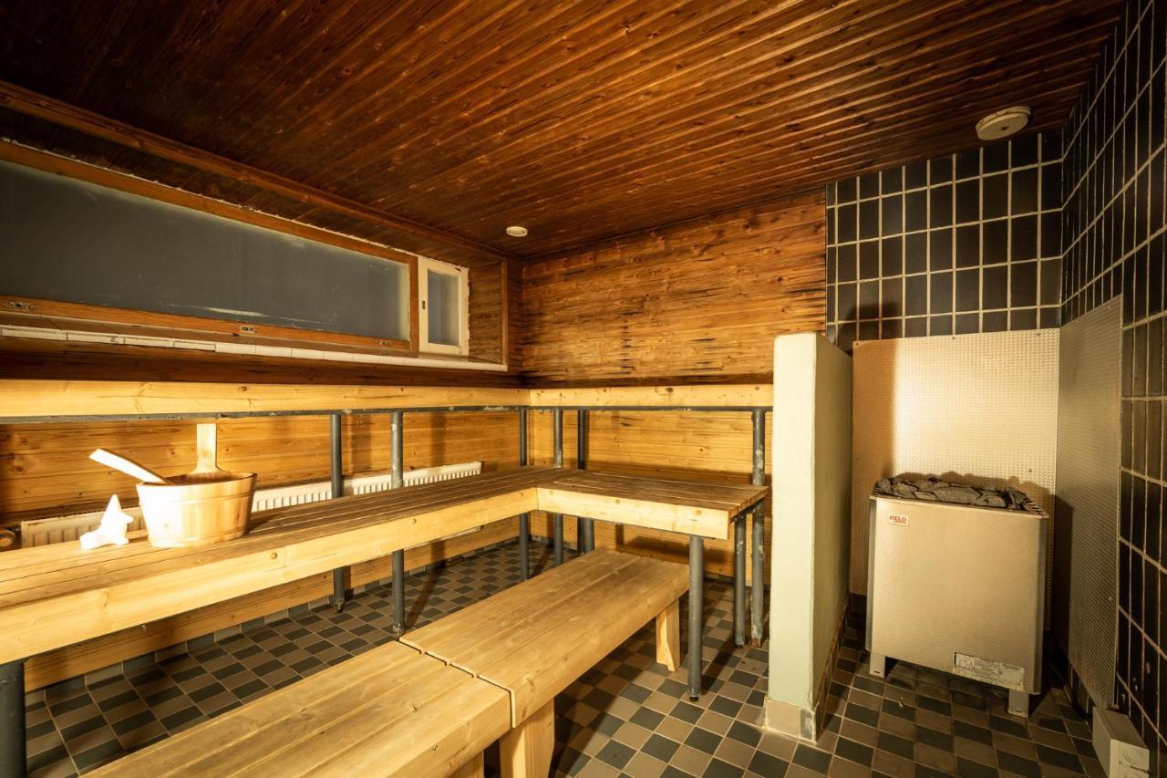 Kulkuri Hostellit Haemeenlinna Екстер'єр фото