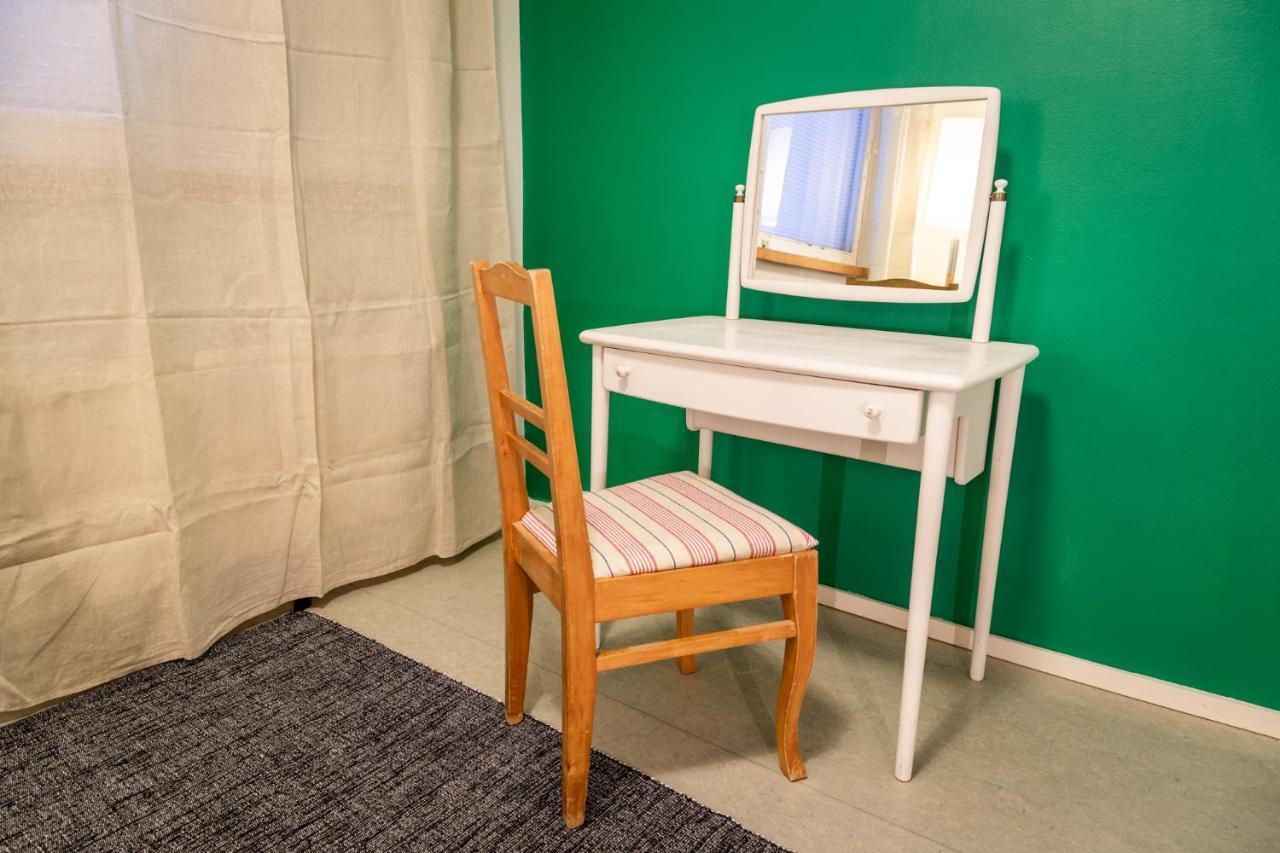 Kulkuri Hostellit Haemeenlinna Екстер'єр фото