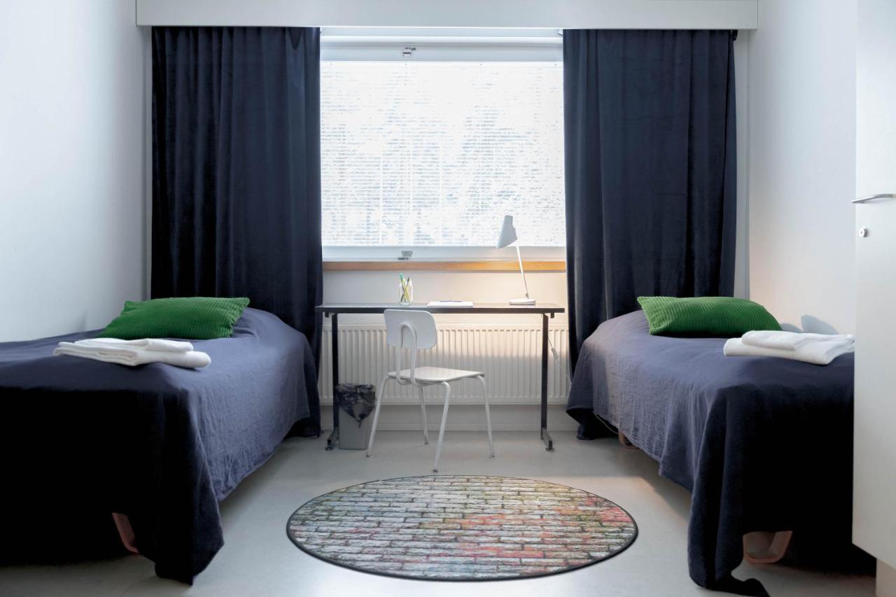 Kulkuri Hostellit Haemeenlinna Екстер'єр фото