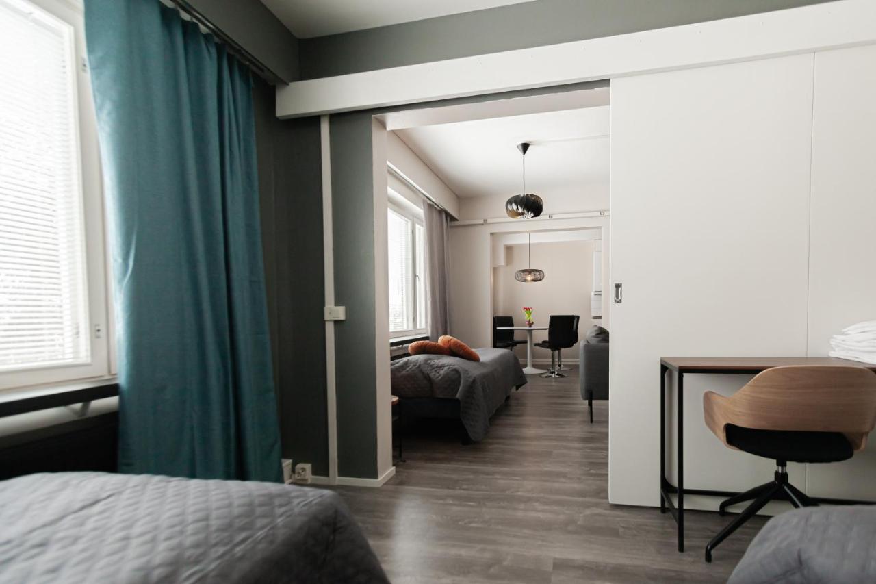 Kulkuri Hostellit Haemeenlinna Екстер'єр фото