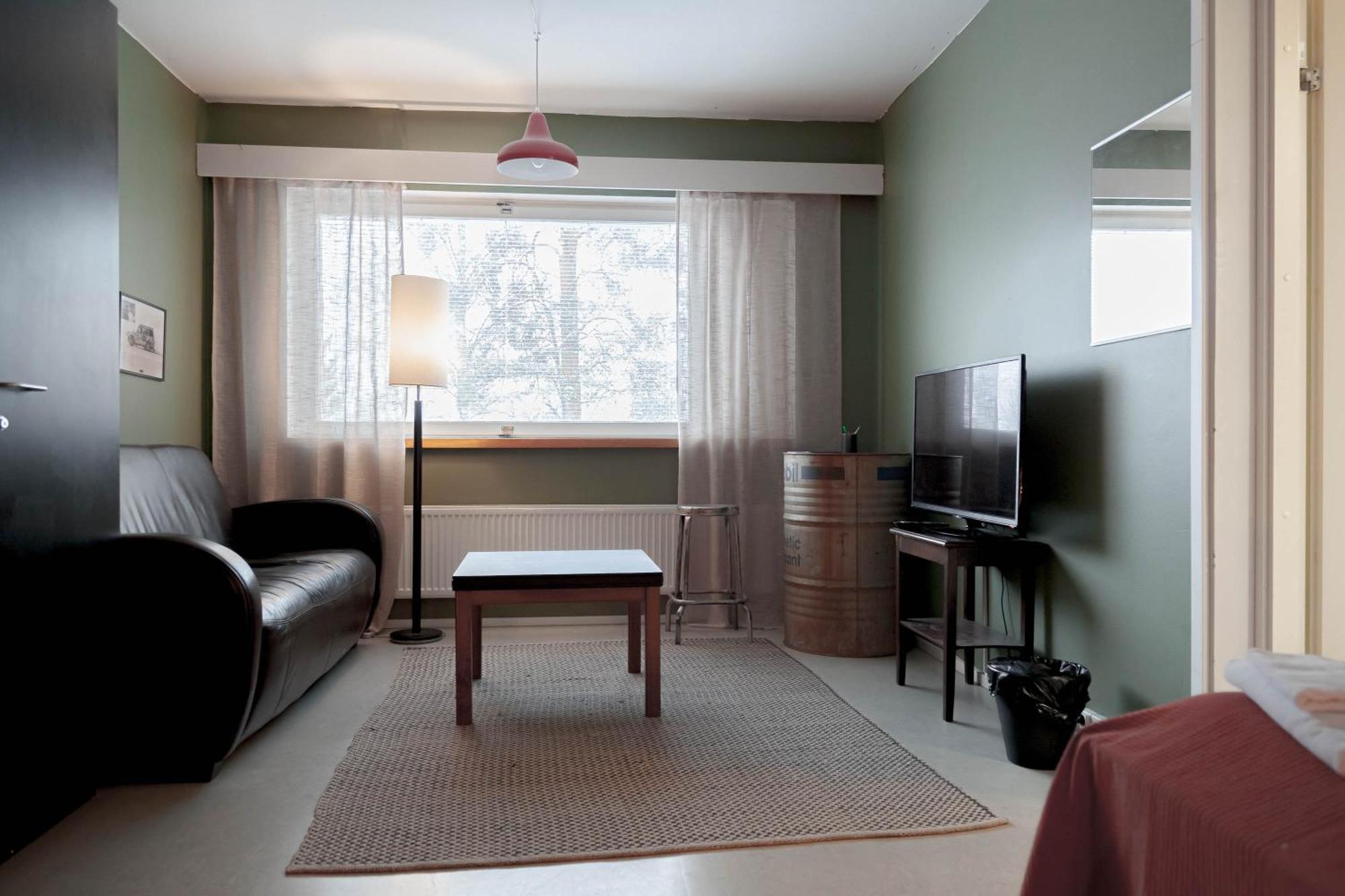 Kulkuri Hostellit Haemeenlinna Екстер'єр фото
